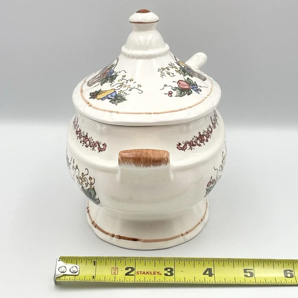 Vintage 1980s Japan Fruit Basket Covered Soup Tureen with Ladle Harvest Ceramic‎